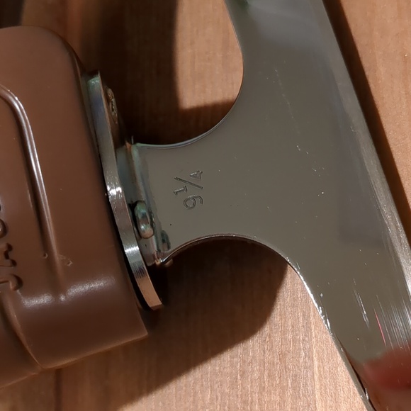 Jackson Classique figure skates and guards - size 5 - Picture 9 of 10